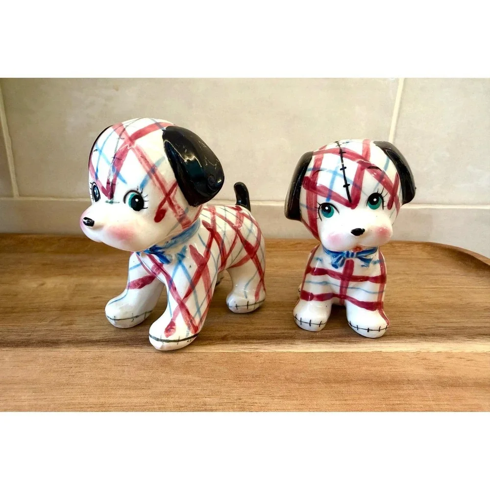 Vintage Plaid Puppy Dog Salt and Pepper‎ Shakers Set Made in Japan Mid Century